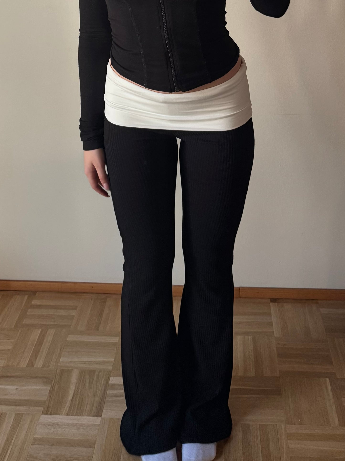 Ribbed Flare pants